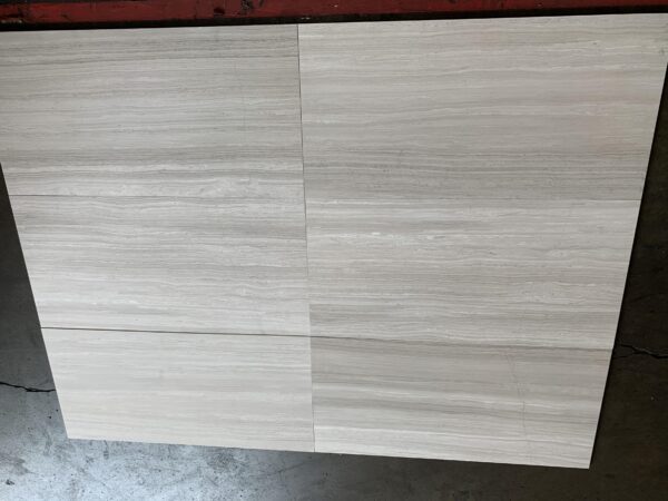 White Oak 18x36 Honed Limestone Tile 1