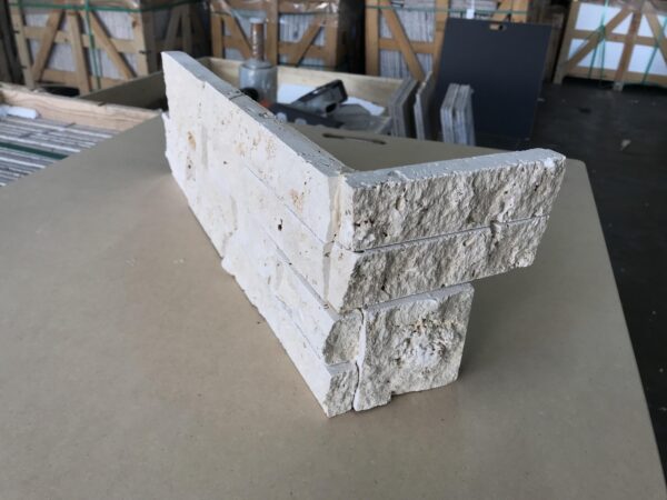 Ivory 6x18x6 Travertine Ledger Corner 2