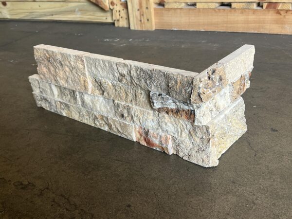 Scabos 6x18x6 Travertine Ledger Corner 0