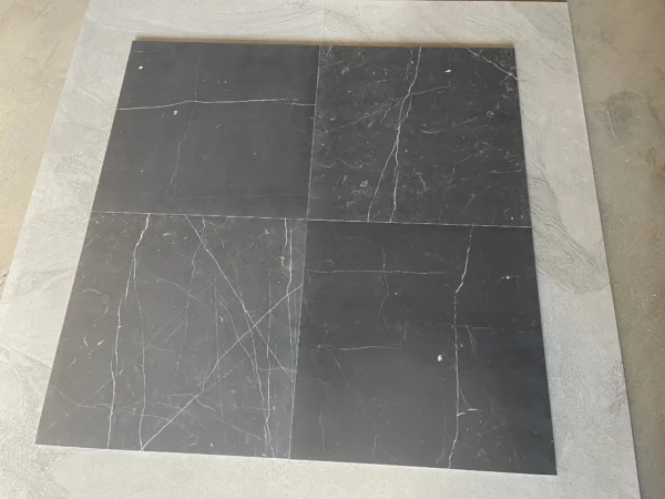18x18-nero-marquina-honed-e4a8845dccbe.webp